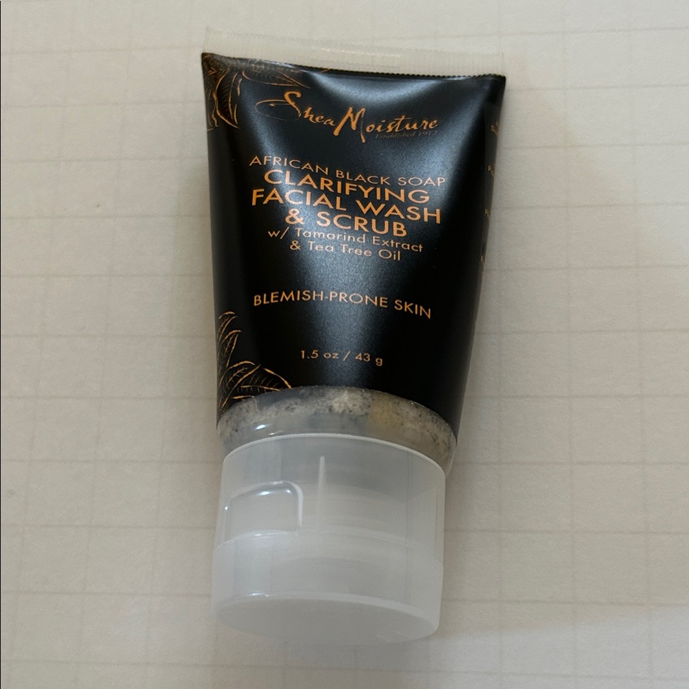 SheaMoisture Clarifying Facial Wash & Scrub
